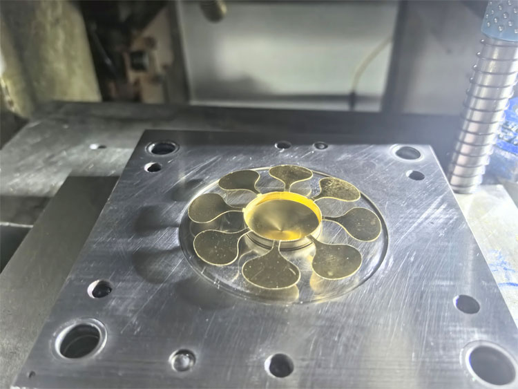 怎么防止冲压件被损坏？全方位防护策略详解